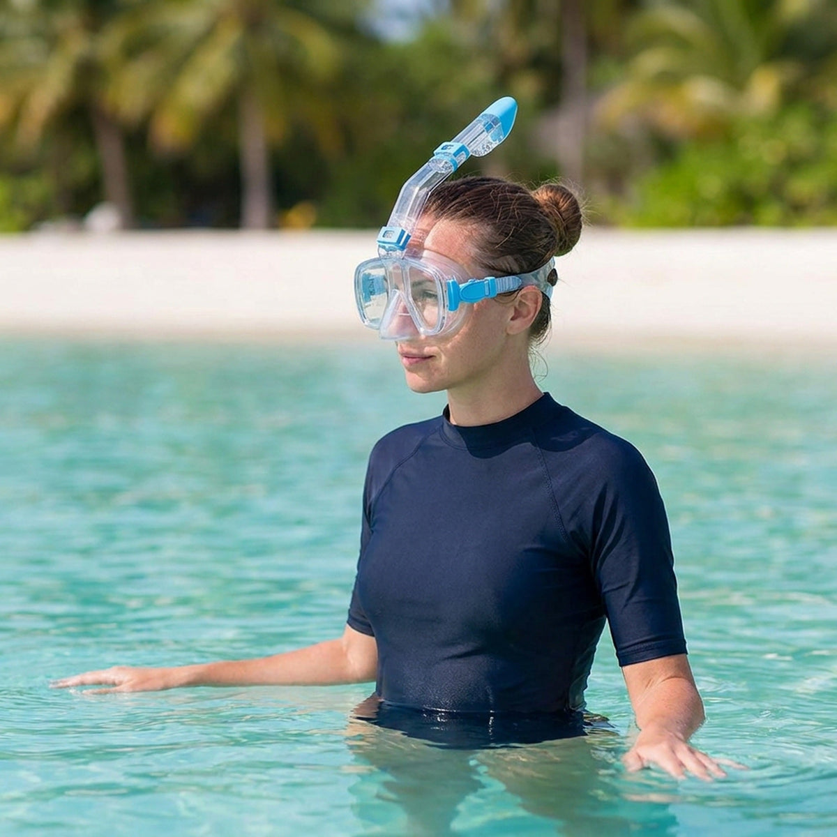 Anti-Fog Snorkeling Mask – Half-Face Diving Mask with Dry-Top Snorkel for Kids & Adults
