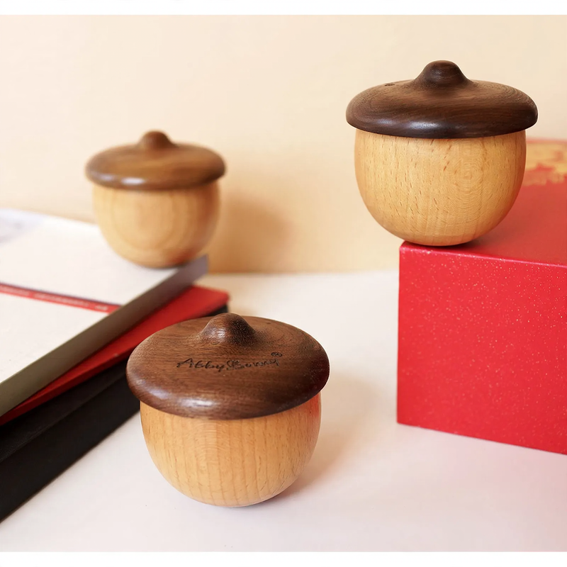 Creative acorn music box made of beech wood
