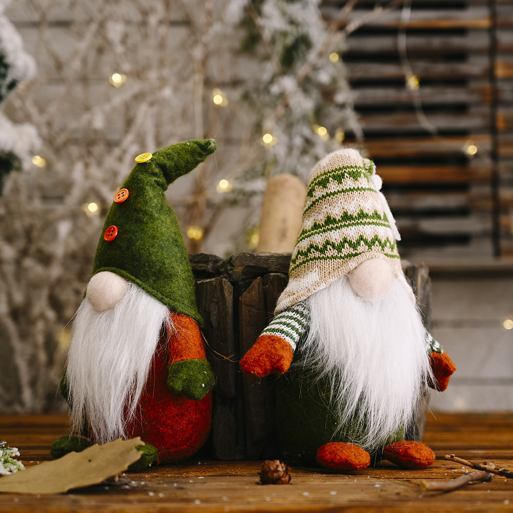 Decorative gnome figure made of fleece fabric