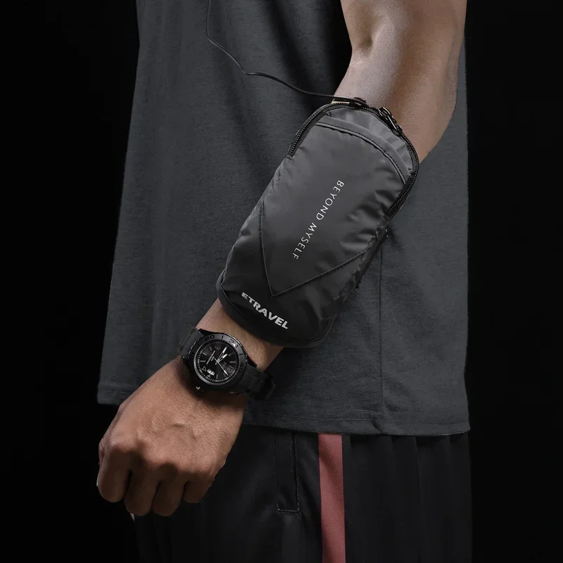 Outdoor Reflective Waterproof Running Phone Armband Bag – Outdoor Sports Case for iPhone & Samsung, Sweatproof Holder for Jogging & Night Safety Visibility