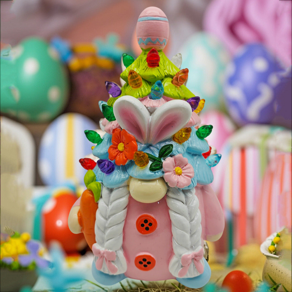 Decorative gnome figure with integrated lighting