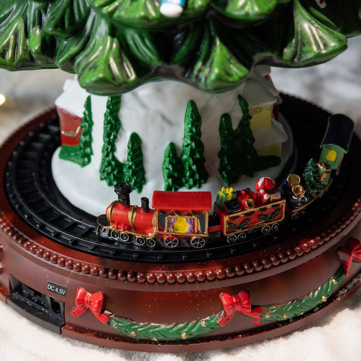 Christmas tree music box with rotation and lifting function