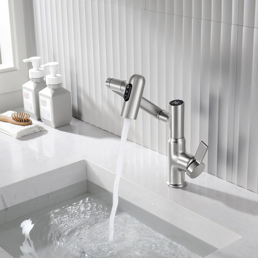 Displays accurate water temperature and prevents burns immediately