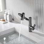 Displays accurate water temperature and prevents burns immediately