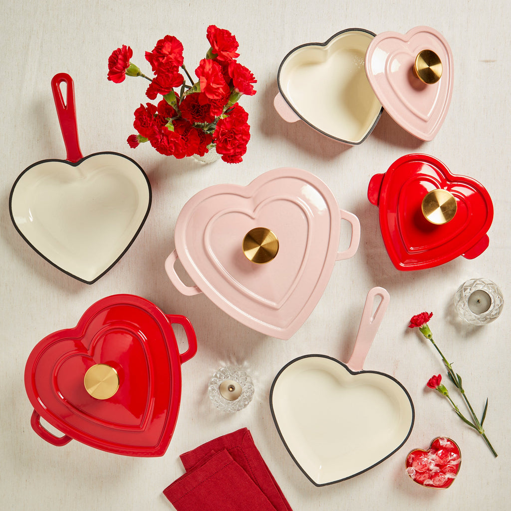 3-Quart Enameled Cast Iron Heart-Shaped Dutch Oven, Pink
