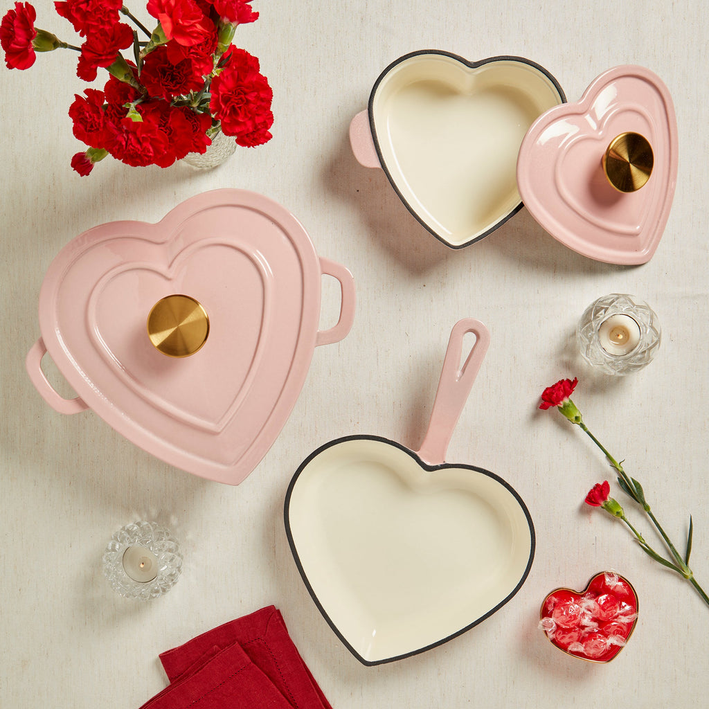 3-Quart Enameled Cast Iron Heart-Shaped Dutch Oven, Pink