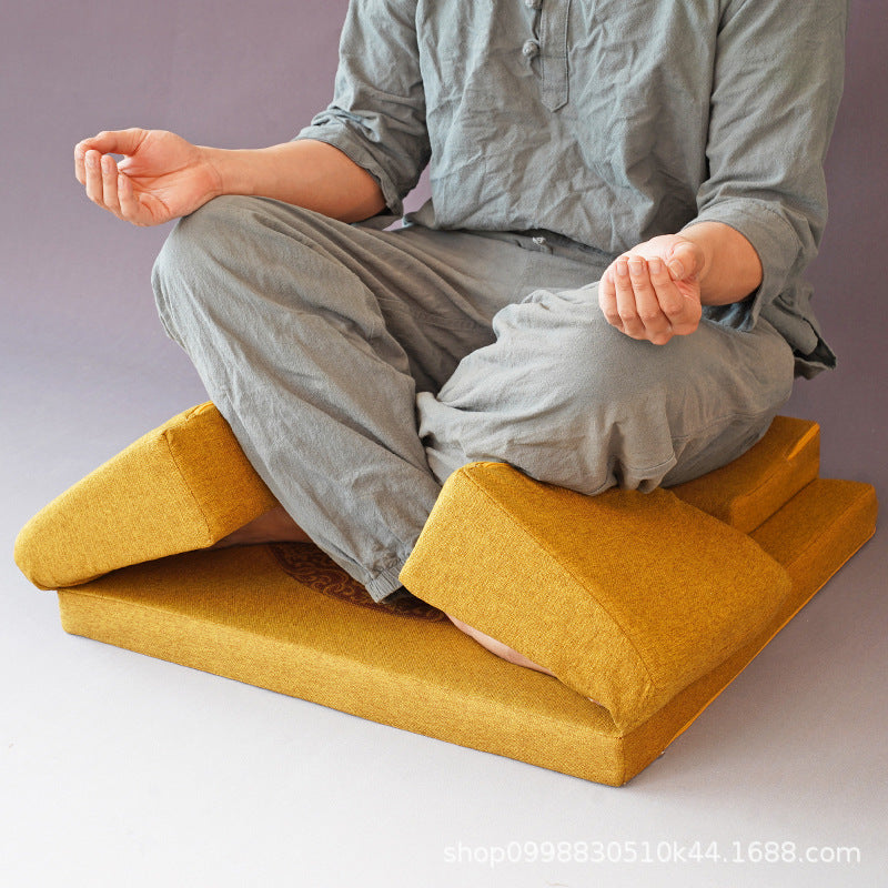 Foldable Meditation Cushion – Ergonomic Tri-Fold Yoga Kneeling Seat and Portable Floor Mat for Zen Practice, Cross-Legged Sitting and Relaxation