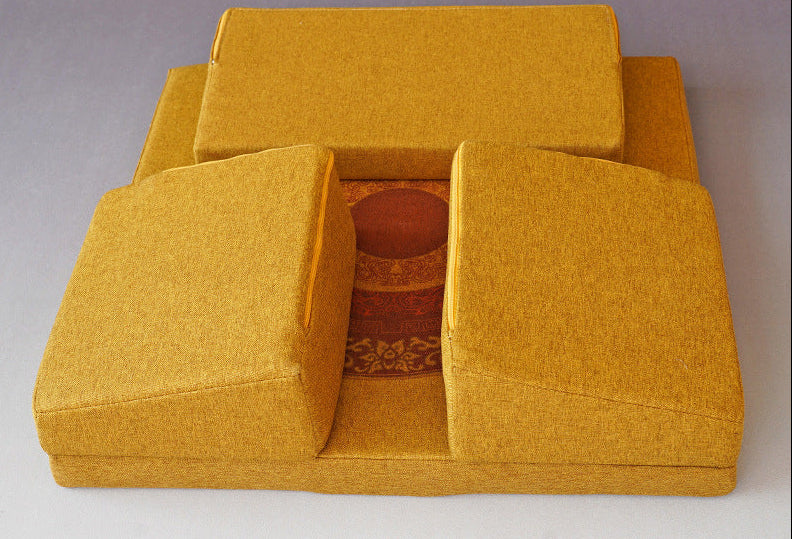 Foldable Meditation Cushion – Ergonomic Tri-Fold Yoga Kneeling Seat and Portable Floor Mat for Zen Practice, Cross-Legged Sitting and Relaxation