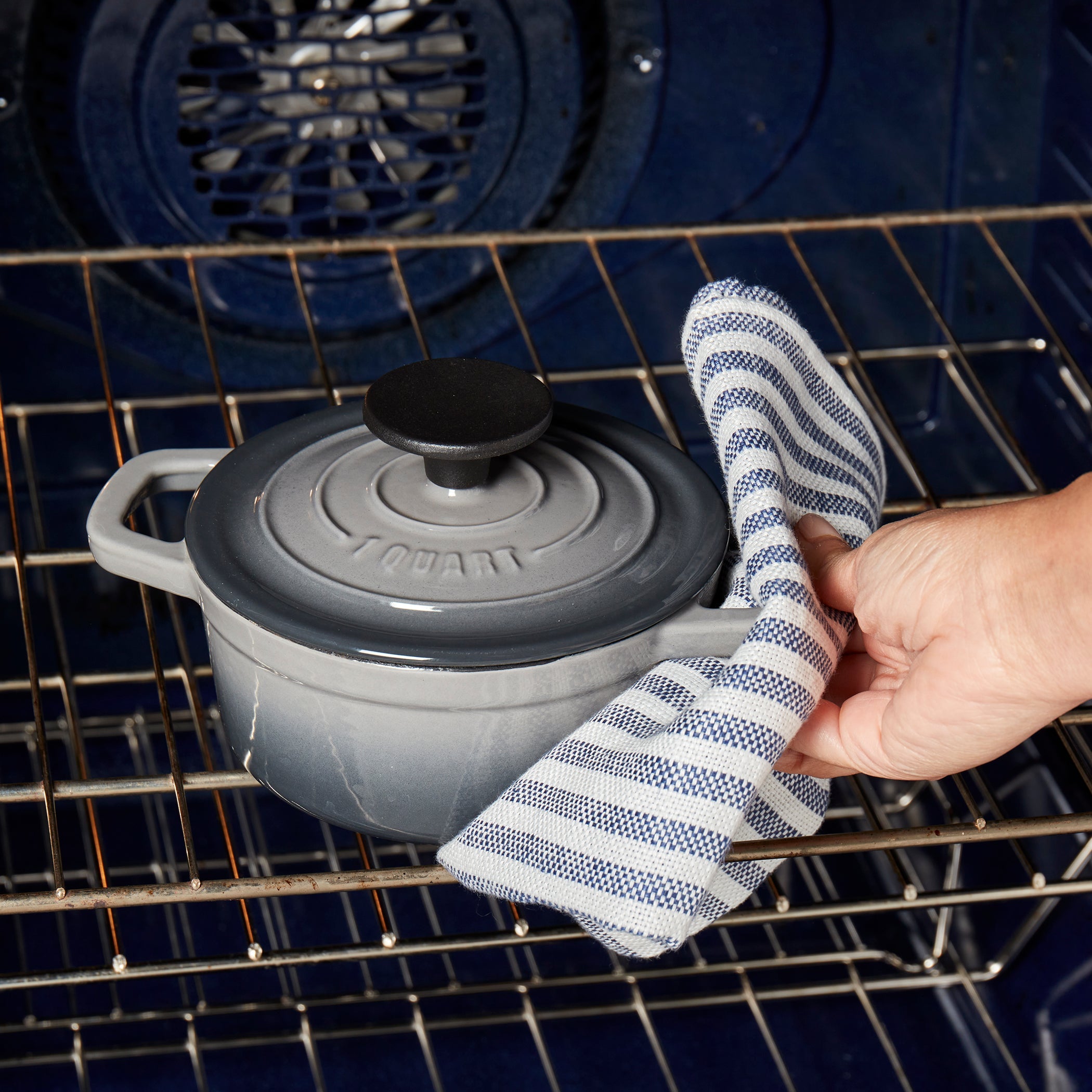 3-Quart Enameled Cast Iron Dutch Oven, Gray