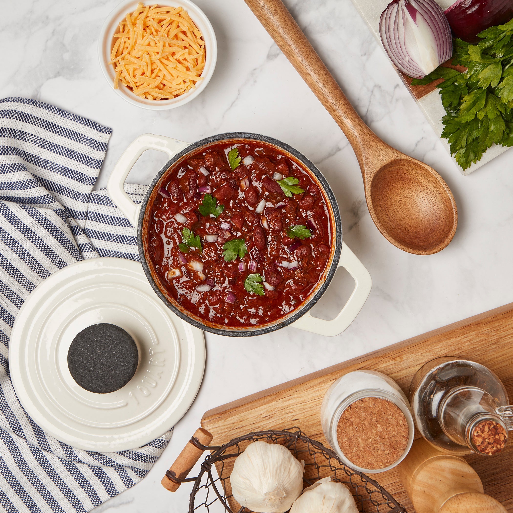1-Quart Enameled Cast Iron Dutch Oven, White