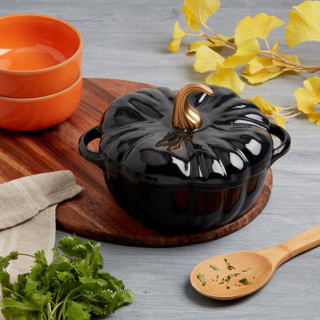 2-Quart / 4-Quart Enameled Cast Iron Pumpkin Dutch Ovens, Black