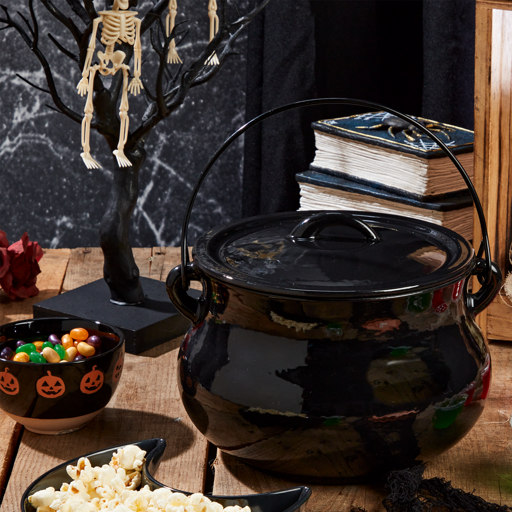 4-Quart Glossy Enameled Cast Iron Cauldron Pot with Handle